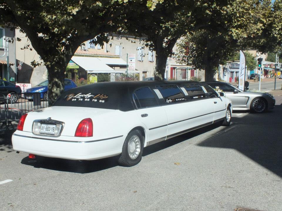 Véhicule de la flotte Lucky-Vip 14