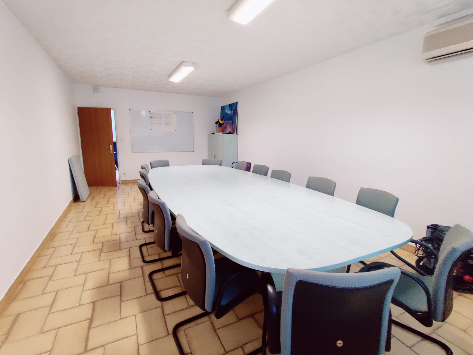 Salle de réunion Lucky-Vip 3